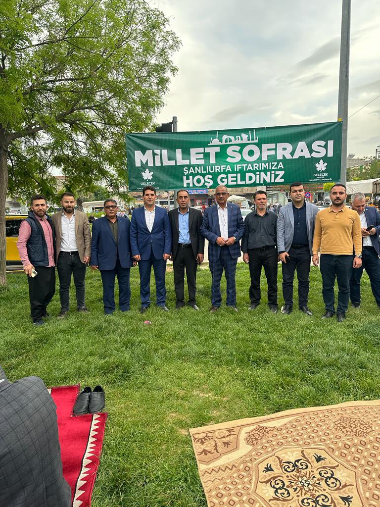 CelebiIzzet's tweet image. #GELECEK_PARTİ Eyyübiye de İFTAR yemeği #MİLLET sofrasında halkımızla buluştuk.

BURASI: #SARAYIN SOFRASI DEĞİL 
#MİLLETİN SOFRASI.?????