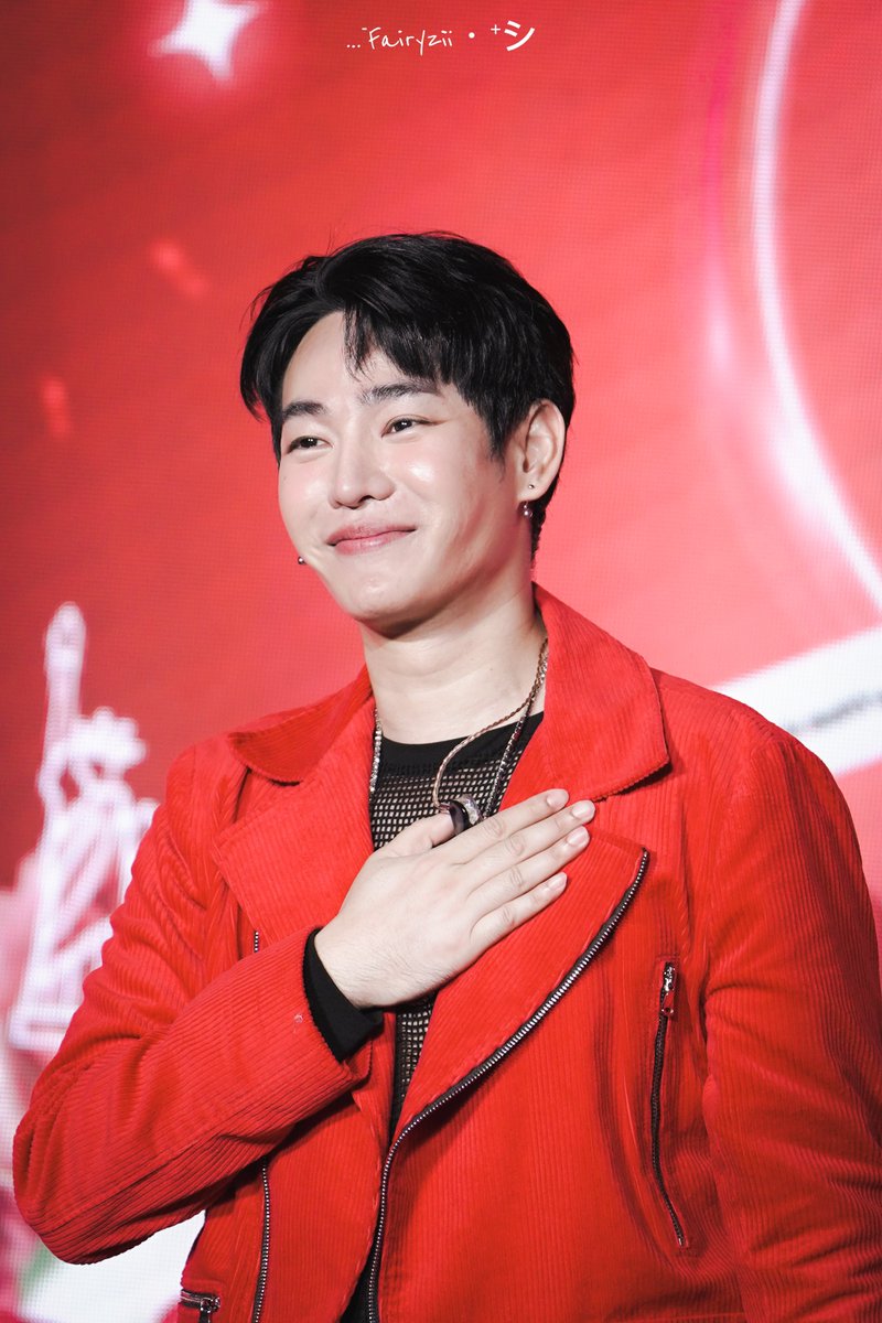 ขอให้พี่เป๊ก มีรอยยิ้ม และใช้ชีวิตได้อย่างมีความสุขในทุกๆวันนะคะ 
#เป๊กผลิตโชค #peckpalitchoke <a href="/peckpalit/">Peck Palit</a> กอดเฮียน้าาา น้องอยู่ตรงนี้เสมอนะ ไม่ว่าจะวันที่สุข วันที่ทุกข์เราจะจับมือเดินไปด้วยกันน้าเฮีย