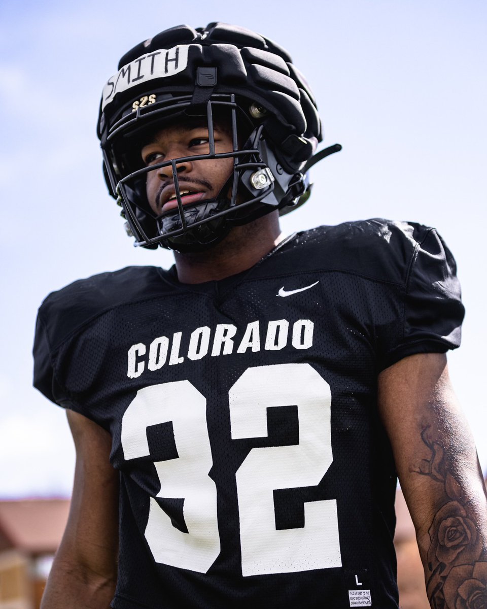 CUBuffsFootball's tweet photo. .@aubreyCsmith503 has earned his number 👏

#GoBuffs https://t.co/yueEje1J7L