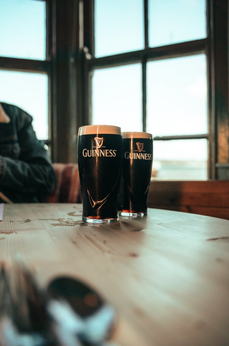 debeninns's tweet image. The best view with the best view at The Butt &amp;amp; Oyster, Pin Mill 🍻 #ipswich #pinmill #publunch #pubwalks #riverside #riversidepub #riverorwell #Suffolk @Adnams @GuinnessGB #debeninns #Ipswich #everyday #localwalks #suffolkpubs