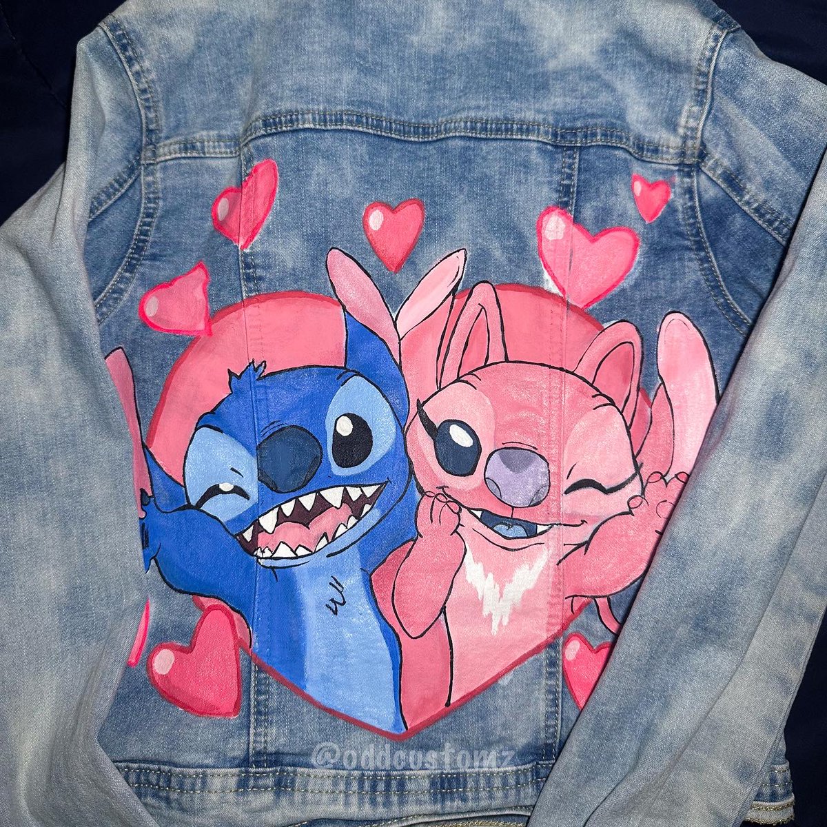 reyprzz's tweet image. my fav neons 💗 #AngelusDirect