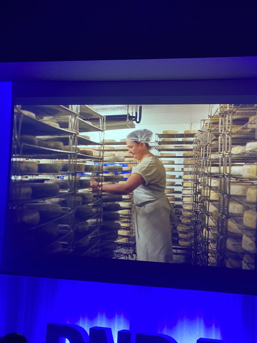 #PNDAR2023 Prix Performance entrepreneuriale - Un GAEC auvergnat qui produit des St Nectaire et produit son énergie grâce à la methanisation