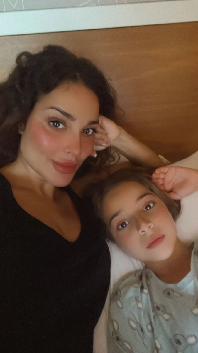 Maha_19841's tweet image. 💖♾️💖
#نادين_نسيب_نجيم @nadinenjeim