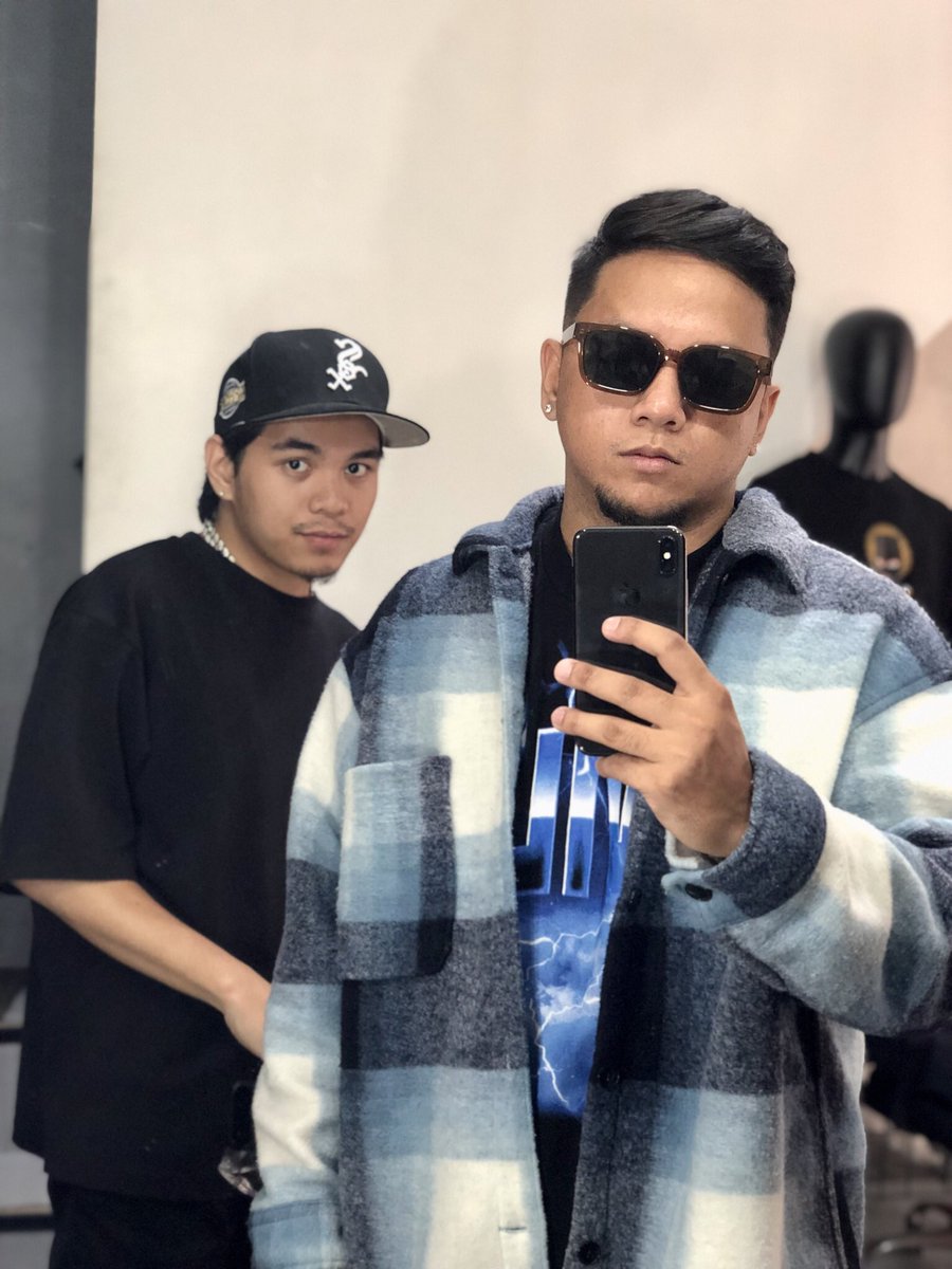 SaiJacob_'s tweet photo. Tamang mirror shot lang kapag may time. https://t.co/kUCbcMfY1W