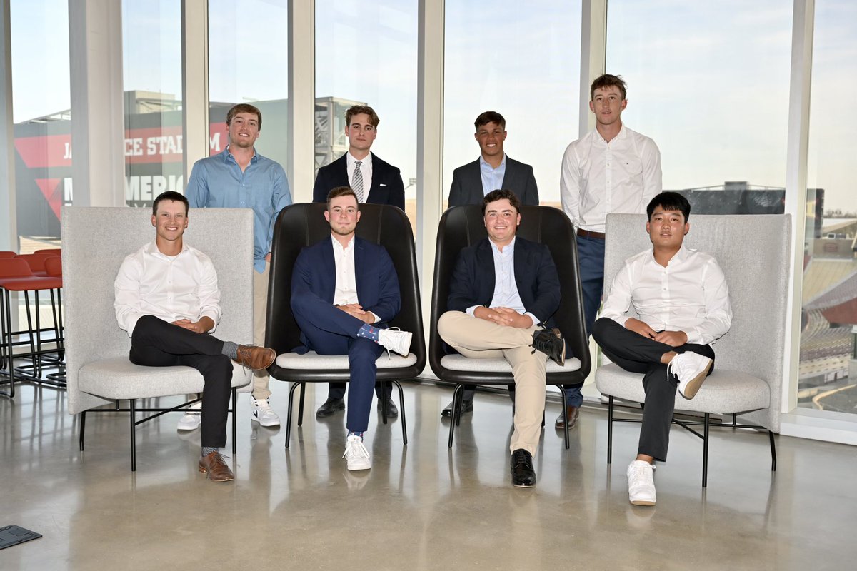 CycloneMGOLF's tweet photo. What a great night at the Outstanding Scholar-Athletes Celebrating Achievements and Recognition Showcase.

#CycloneOscars

🌪️⛳️🌪️ https://t.co/vYLDNS6GKE