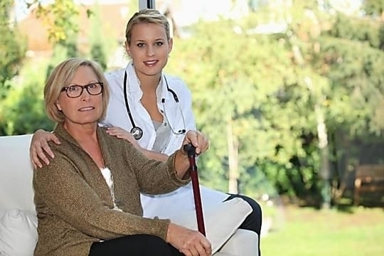 premiercare_'s tweet photo. Our carers are here to support your loved ones with mobility issues in living independently. Reach out for bespoke care packages.

Visit Here:  https://t.co/Ipj7iCXd0d
Call Us: 01494412957  

#homehealthcare #seniorcare #staff #home #healthcare #eldercare #health #caregiving https://t.co/2PmWizv3S9
