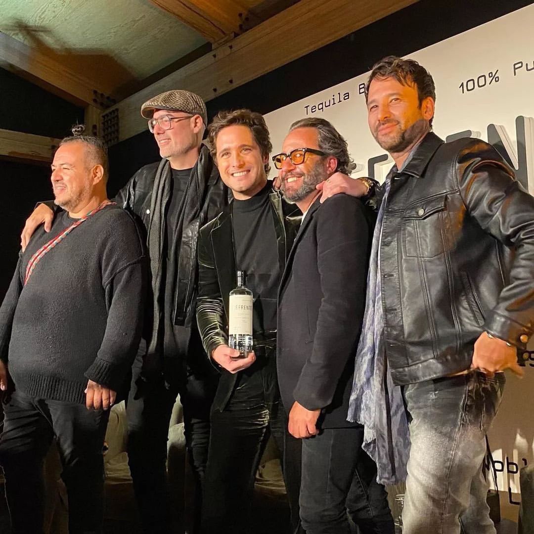 BonetaClub's tweet photo. Cortesía @diegobonetaifca @ExaFM 
··············
"Quiero llevar a México a todo el mundo🫶🏻🇲🇽"@DiegoBoneta en el lanzamiento de @TequilaDefrente 🙌

··············

#DiegoBoneta 
#TequilaDefrente 
#Mexico 
#Diegobonetaifcargentina🇦🇷 https://t.co/NohqEusSWQ