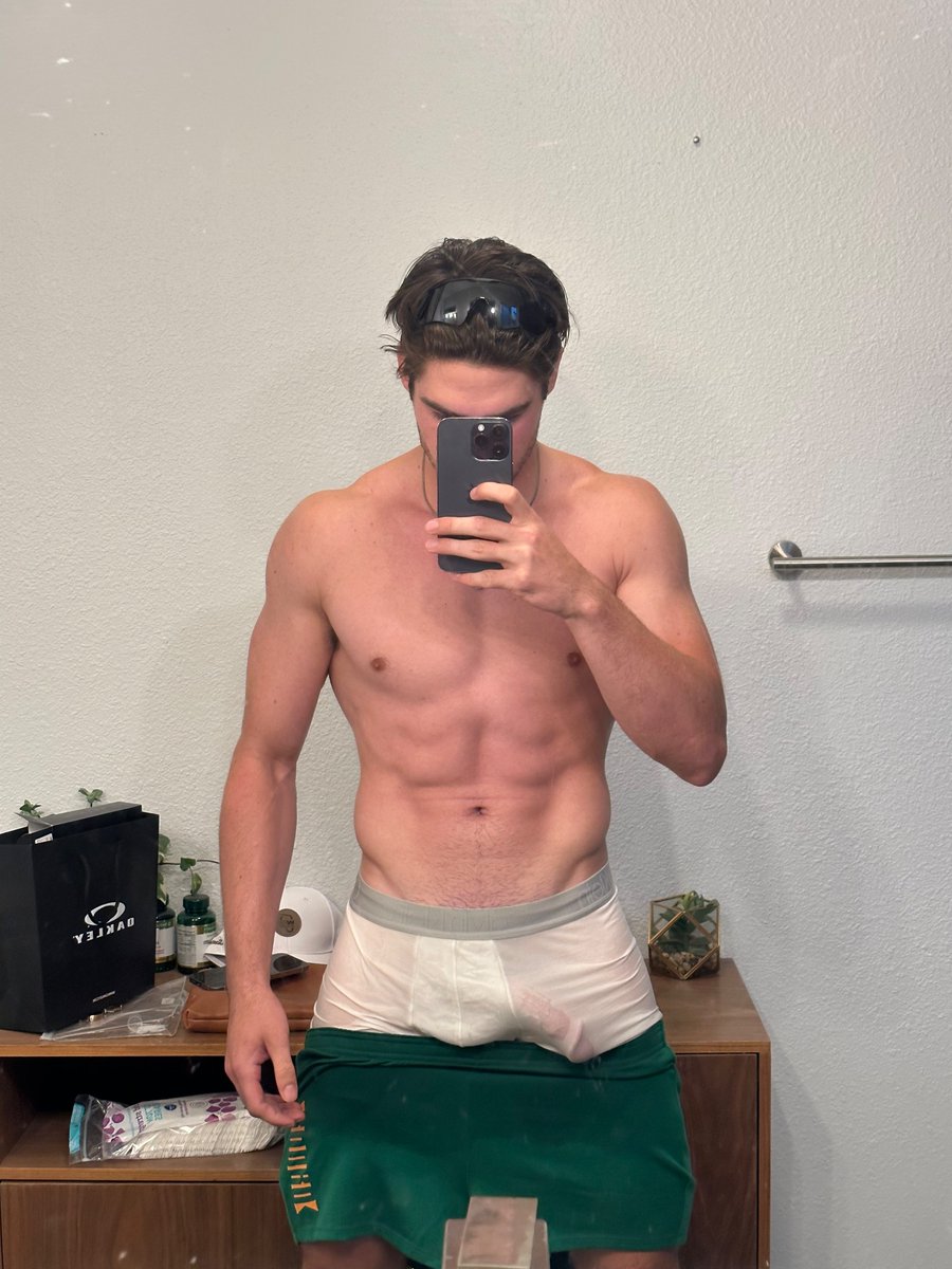 kyleagainlol's tweet photo. My 🌶️ page is FREE for the next 50 subs..👇🏼 #fitness 
https://t.co/EF4i7ztKy9 https://t.co/tZnSTHyuWJ