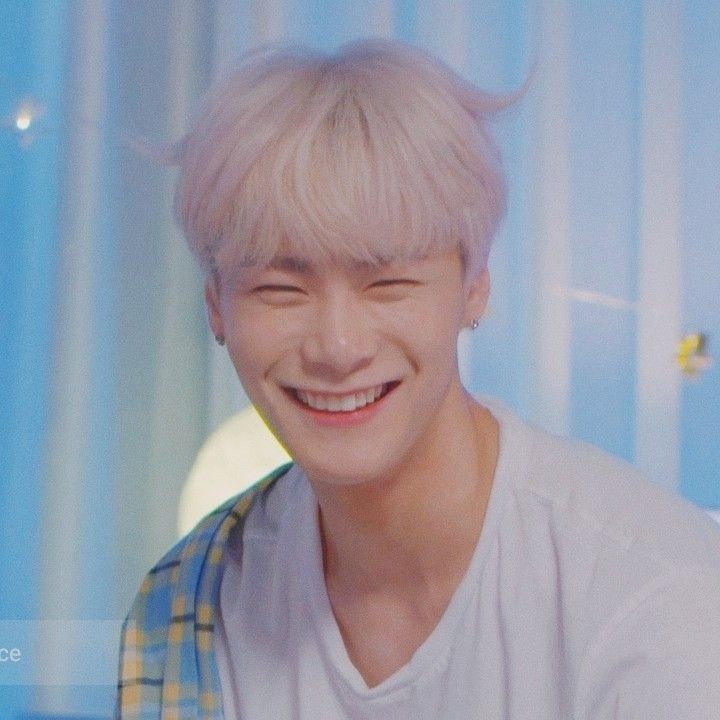 niyashiii's tweet image. دلم برای خنده های خوشگلت تنگ میشه خب؟!
در آرامش بخوابی.🖤
Rest in peace
#MOONBIN