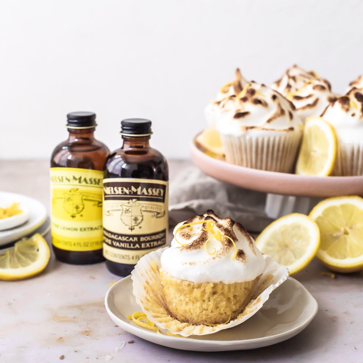 Our Lemon Cupcakes with Marshmallow Meringue are the perfect example of the magic that happens when you mix gooey marshmallow, tangy lemon and the sweetness of vanilla. Get ready to be wowed.​

For the full recipe, head to the link below. nielsenmassey.com/recipes/lemon-…