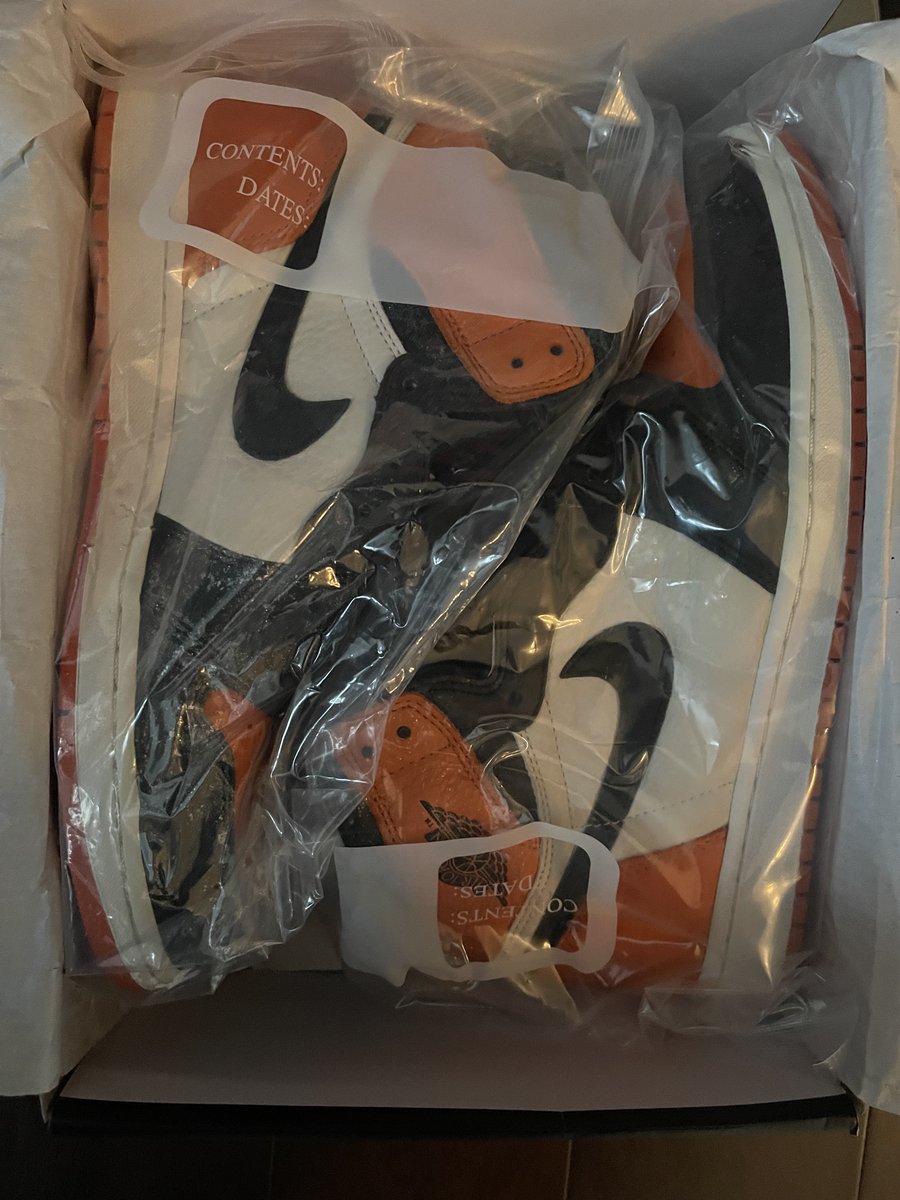 DblocDunks's tweet photo. Air Jordan 1 Shattered Backboard 1.0
Brand New
Size 11.5
$1425 Shipped Insured

RT's Greatly Appreciated
DM TO PURCHASE https://t.co/8Dm3VBzFaQ