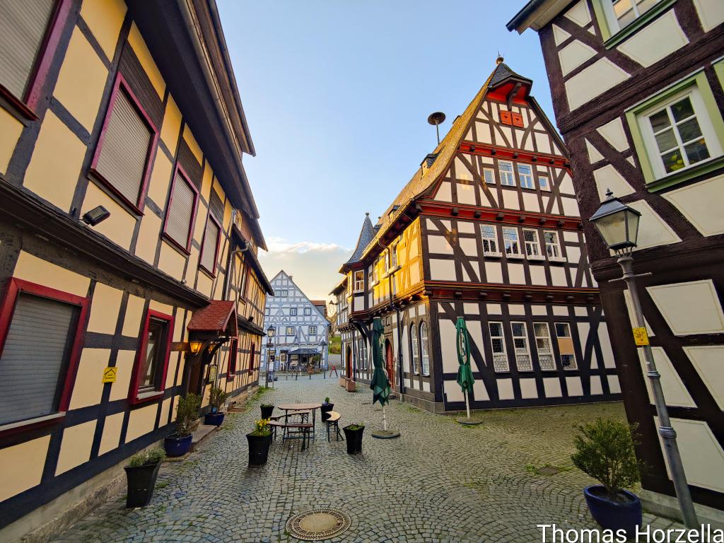 Thomas_Horzella's tweet photo. Impressionen aus der Altstadt von Schotten.
#Altstadt #Oldtown #Schotten #Hessen #VisitHessen #Germany #history #architecture #oldplaces #visitgermany https://t.co/SWEaYCGxib