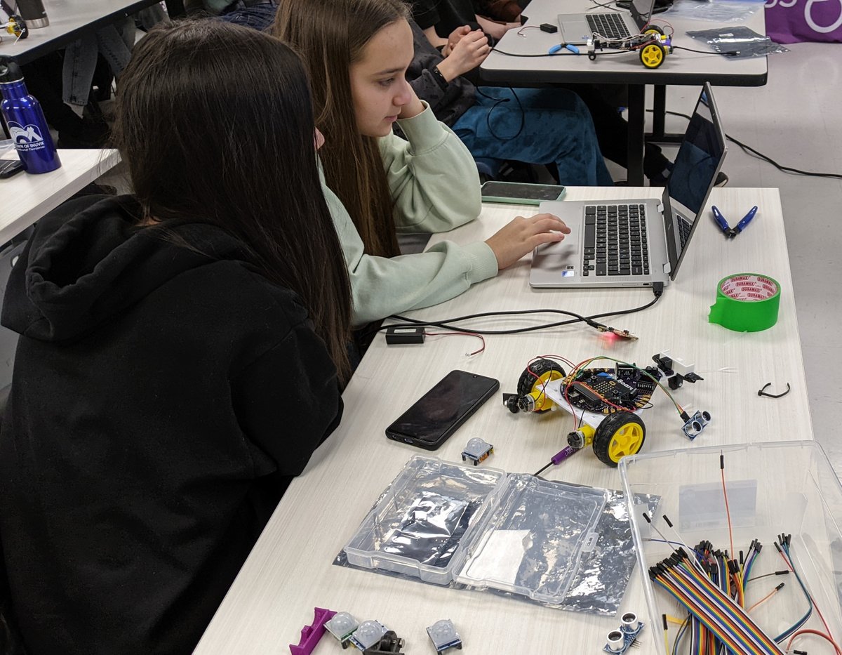 wylie_butler's tweet photo. Association of New Canadians - Day 2 of Robotics and the b.Board. Participants created an autonomous robot to navigate a racetrack. @brilliant_labs @austinkeeping @mmelee5 @mrb43 https://t.co/YqpIkxQ3uS