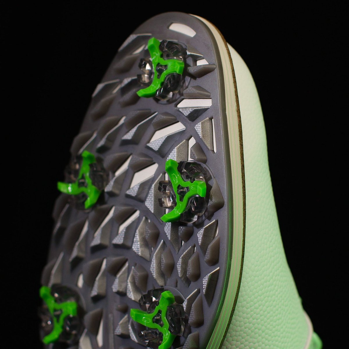 Tour Flex Pro - The anatomy of the perfect golf spike.💯

Three degrees of traction, ten points of contact, engineered to deliver incredible control and unmatched stability plus our exclusive center stinger post which anchors you to the course like never before.❇️

#TourFlexPro