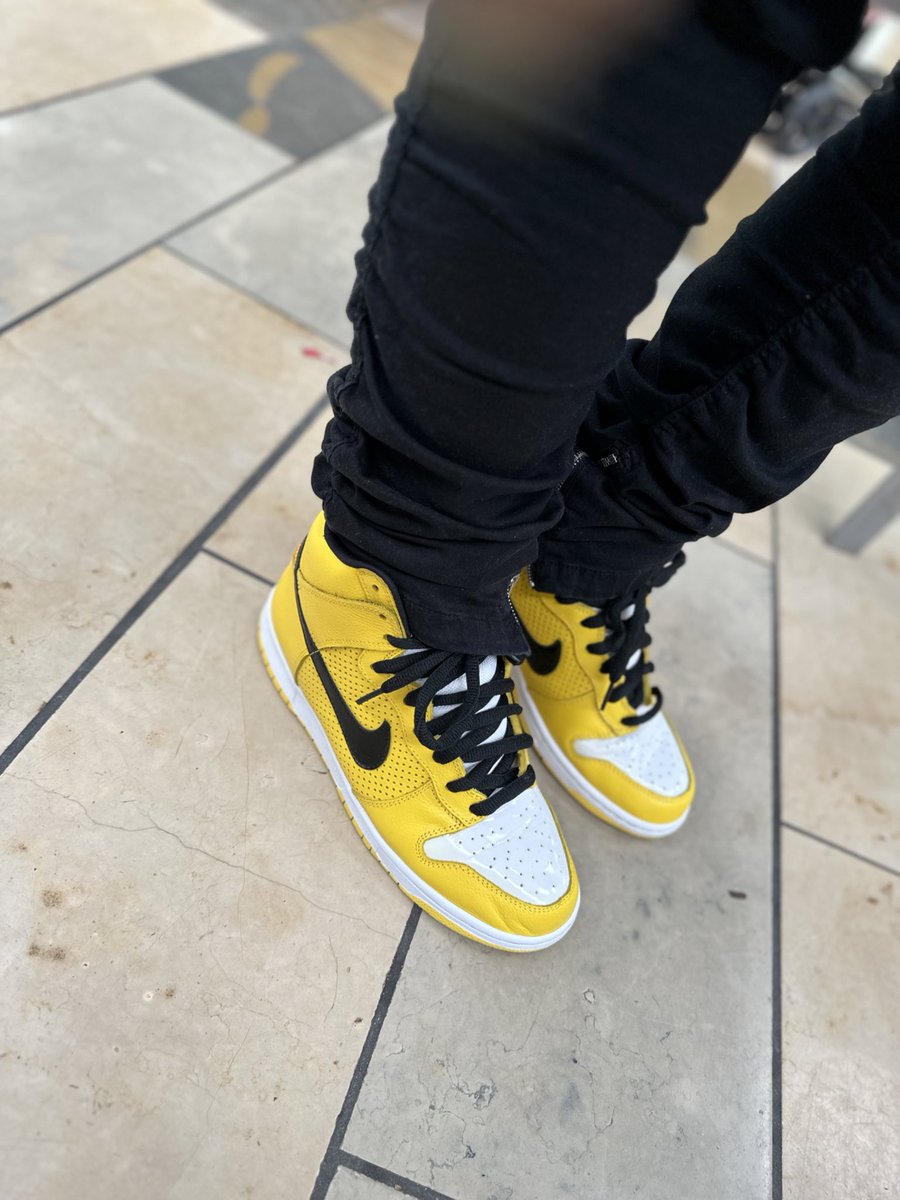 DJLadyB's tweet photo. @atmos_usa I would wear my Wet Floor Sign dunk SB to J. Cole because that was me and brothers favorite artist Size 9M, #atmoscollectorsclub #atmosweb https://t.co/JRVuVEmVCz
