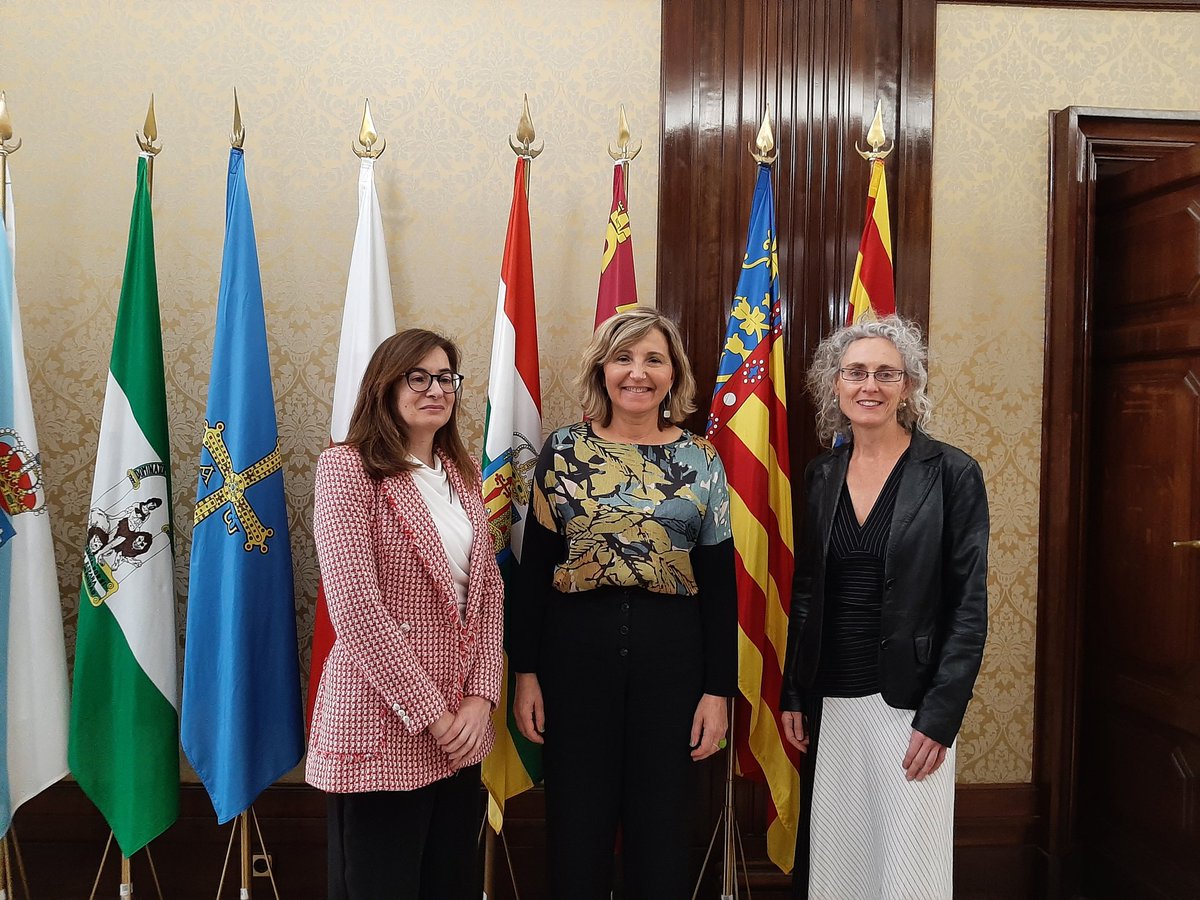 OfeliaGimeno's tweet photo. 👥 Participe en la Comissió Permanent de #Nutrició en @AESAN_gob_es (@consumogob | @sanidadgob)

🗣 He exposat les múltiples accions que estem duent endavant en la Comunitat Valenciana per guanyar #salut avançant en una #alimentació saludable i sostenible per a totes les persones https://t.co/GnXVfmcXqz