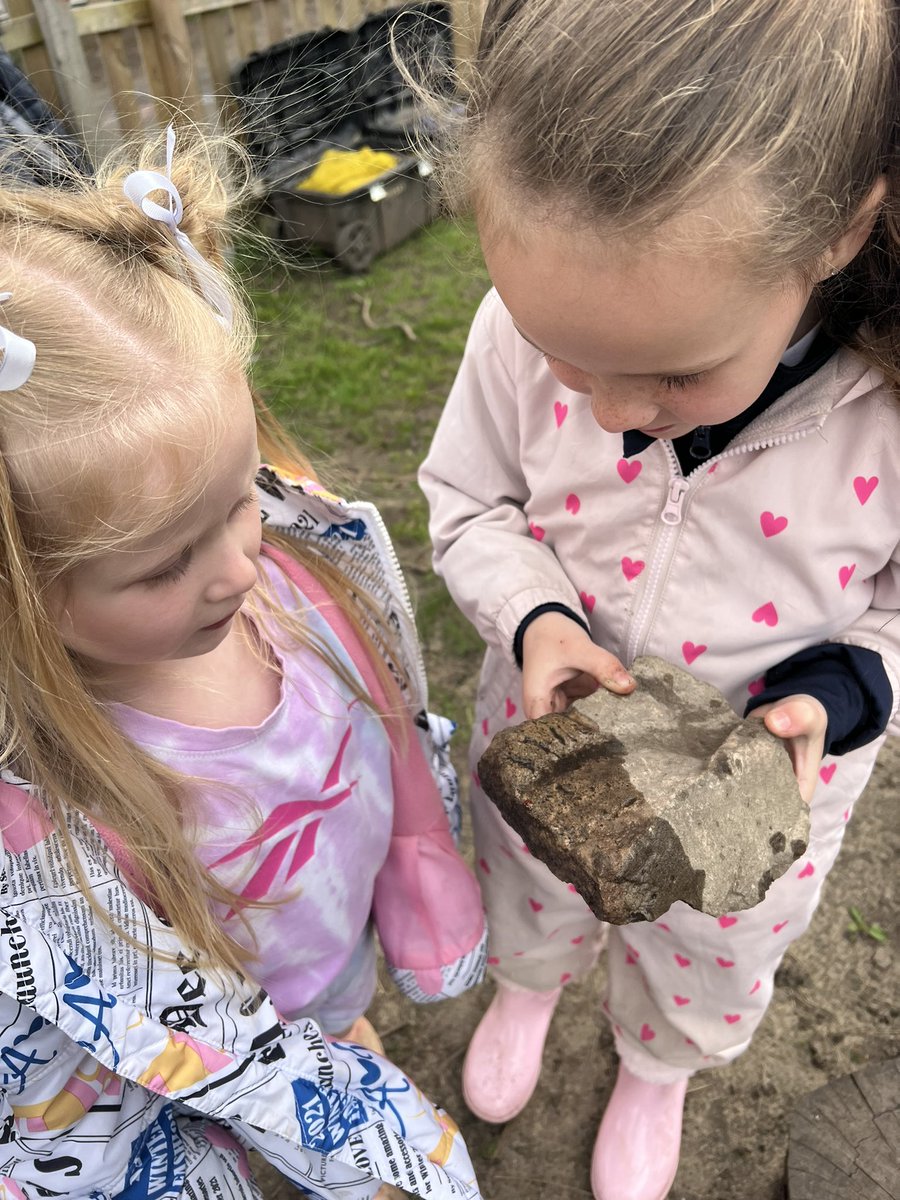 Year 1 Shoreside (@shoresideyear1) on Twitter photo I was lucky enough to be in forest school this afternoon! We had lots of fun watering plants, being builders and finding ladybirds 🐞☀️🌳 <a href="/MissNesbitREMAT/">Miss Nesbit</a> <a href="/MrPowerREMAT/">Mr Power</a> <a href="/MissKnipeREMAT/">Miss Knipe</a> <a href="/Shoreside1234/">Shoreside Primary School</a> I was lucky enough to be in forest school this afternoon! We had lots of fun watering plants, being builders and finding ladybirds 🐞☀️🌳 <a href="/MissNesbitREMAT/">Miss Nesbit</a> <a href="/MrPowerREMAT/">Mr Power</a> <a href="/MissKnipeREMAT/">Miss Knipe</a> <a href="/Shoreside1234/">Shoreside Primary School</a>