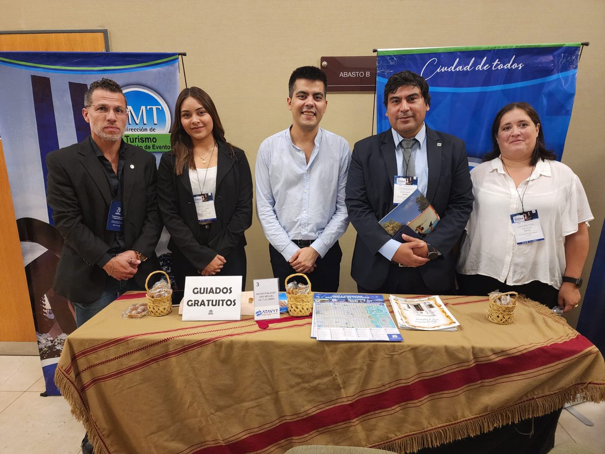 Leandro_Arg1's tweet photo. 👉🏽 Junto al Dir de Turismo Sergio Senrra visité el Workshop donde participaron distintas entidades del sector público y privado. 

💪🏽Nuestro país tiene un potencial enorme y nuestra provincia aún más. Con decisión política podemos reposicionar a Tucumán como referente en turismo. https://t.co/OLQTjvRkc0