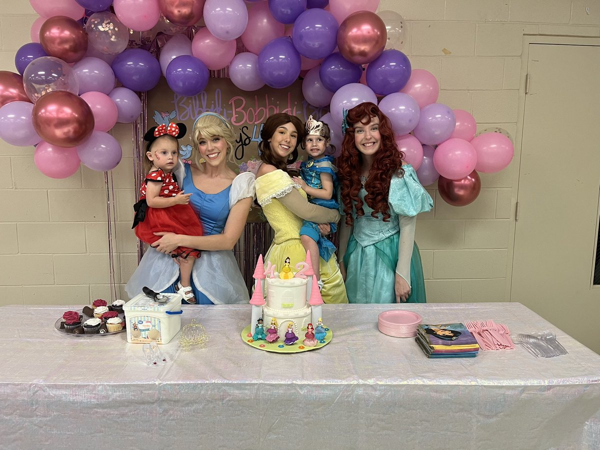 grace_brees's tweet photo. My babies had the most magical birthday party! 💗 https://t.co/Qb2ALHLyXM