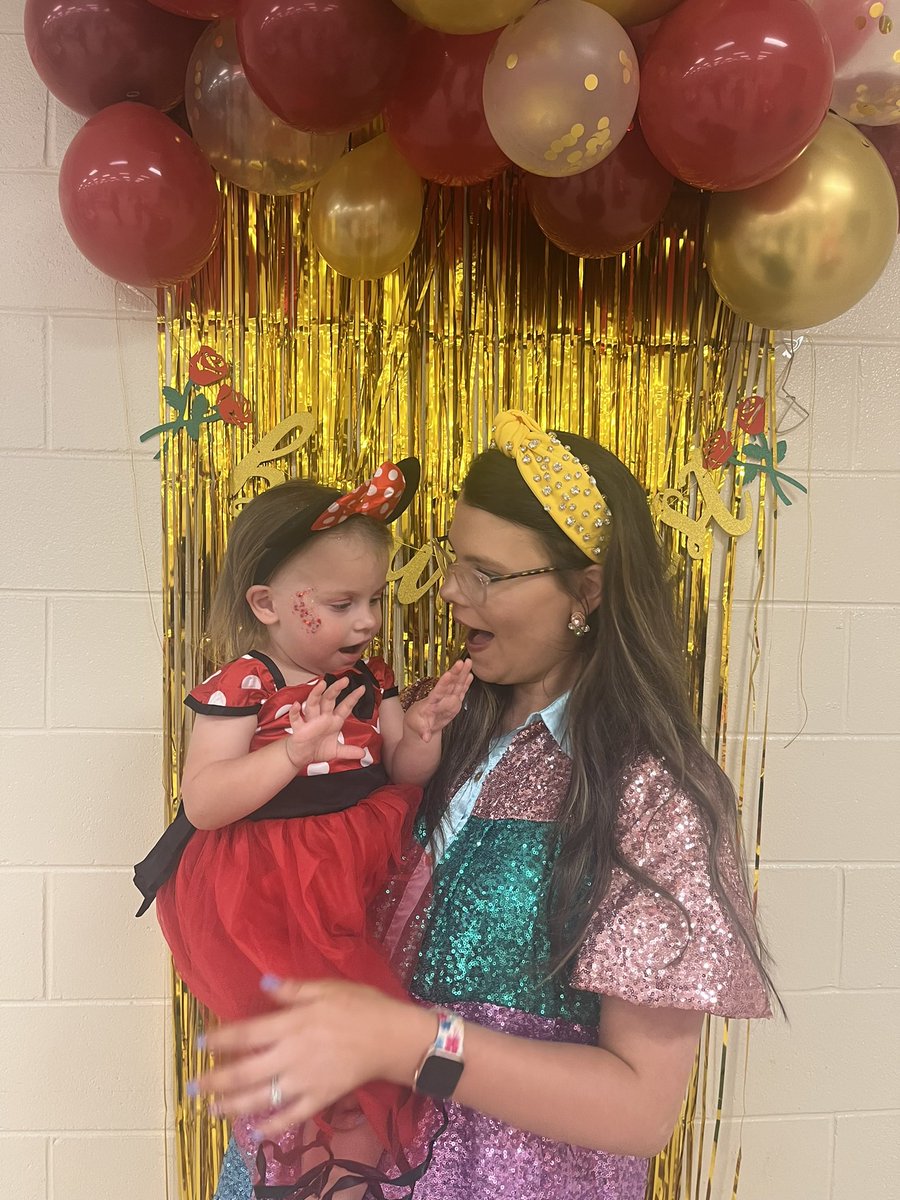 grace_brees's tweet photo. My babies had the most magical birthday party! 💗 https://t.co/Qb2ALHLyXM