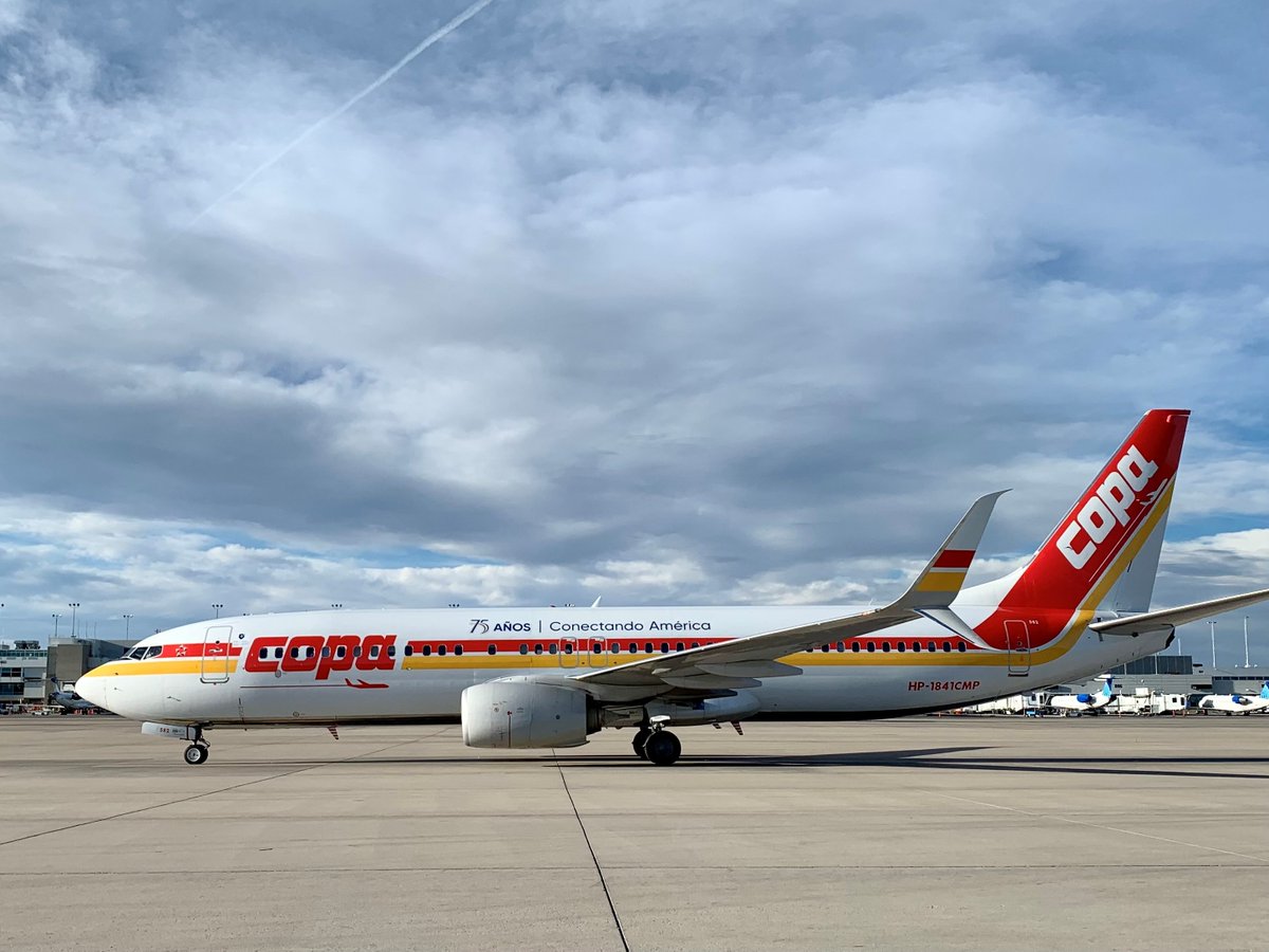 DENAirport's tweet photo. It's giving vintage showstopper. 🤩 @CopaAirlines recently stopped by with their 75th anniversary retro look - and we can't get enough.

📸: Cindy W. 
#Planespotting #AVGeek #FlyDEN https://t.co/RRPSoDrglL