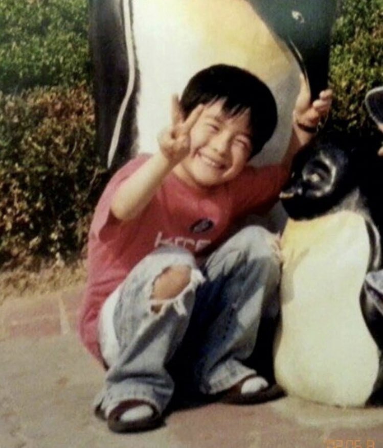 nctfadinha's tweet photo. Em 19 de abril, o membro do ASTRO Moonbin nos deixou e se tornou uma estrela do céu 😭🤍 https://t.co/4E91Ozt5jw