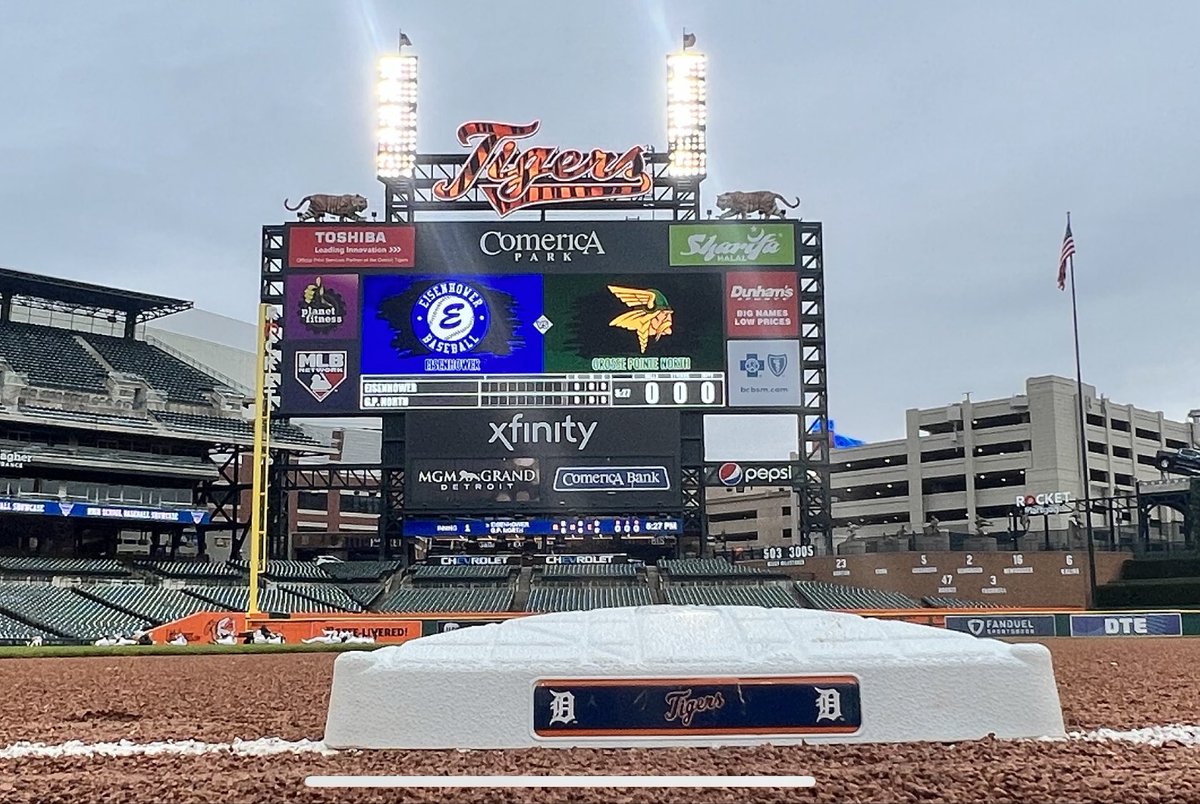 The Eisenhower Eagles are playing at Comerica Park on Sunday, May 7th at 7pm vs Berkley. If you are interested in going, tickets are $10 and can be purchased in advance from any IKE player or coach.We’d LOVE to have you join us!! SUPER FUN NIGHT UNDER THE LIGHTS!!! Go IKE 🦅⚾️