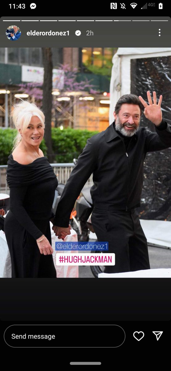 The happy couple, on a date night and supporting friends at the same time 💞
#HughJackman #deborraleefurness #datenight #soulmates