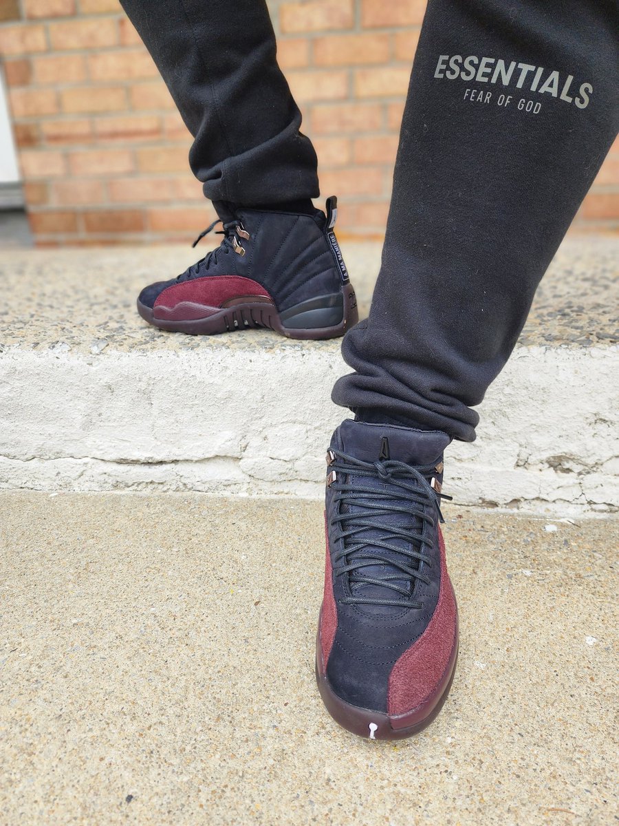 trudyspeaks's tweet photo. π: @maniere_usa AJ 12s Black Burgundy
#inmyjs #jordandepot #jumpman23 #retro12s #airjordanretros #aj12squad #jordan12squad #mjmondays #checksoverstripes #femalesneakerhead #outfitgrid #SNKRSKICKCHECK #snkrsliveheatingup https://t.co/ECUGNcJs1r