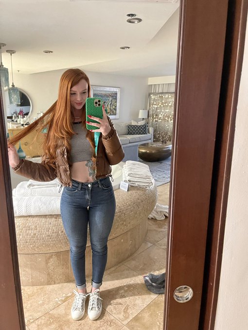 Should I wear jeans more often? https://t.co/E2L0QDEudO