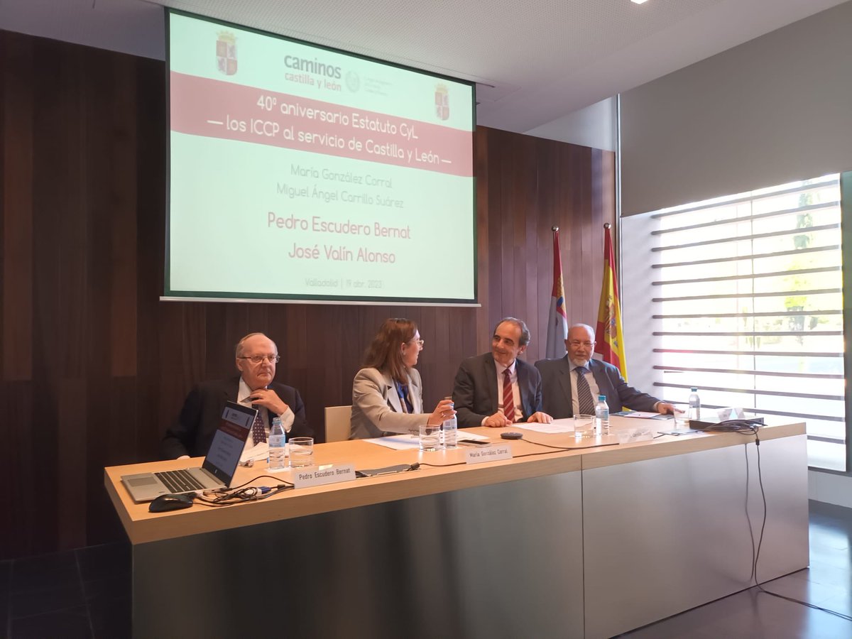 MariaGlezCorral's tweet photo. Gracias al Colegio de @caminoscyl por haber querido contar conmigo en la inauguración de su jornada con motivo del 40 Aniversario del #EstatutoCyL para poner en valor el papel de la profesión en el desarrollo de la Comunidad en este período. https://t.co/IU1o52nAKe