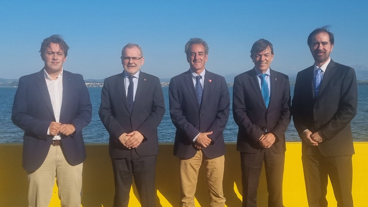 port_santander's tweet photo. 📢Presentada la #Cátedra Institucional en #InteligenciaArtificial Aplicada a #Puertos “AI Santander Port” para dar respuesta a las exigencias de transformación digital del sector logístico, en especial de #PuertodeSantander
@UIMP @unican @IHCantabria #Nextport @IFCA_CSIC_UC #APS https://t.co/Ly7fQh6ICf