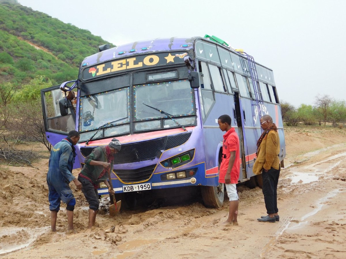NgoliaW's tweet photo. @DGLowasa Mheshimiwa the Isiolo Merti Road needs to be considered in the county development plan too, travel to Merti can take 10 to 15 hours during such rainy season. https://t.co/JfHGRh6Cap