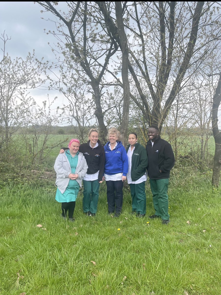 It’s been a while due to being off work after my surgery and then the good old Bolton weather but we got out today on a well-being walk! Thankyou for joining me guys 💚  #WellbeingWednesday #WellbeingChampion <a href="/RBHAcuteTherapy/">Bolton Urgent Care Therapy Team</a> <a href="/boltonnhsft/">Bolton NHS Foundation Trust</a>