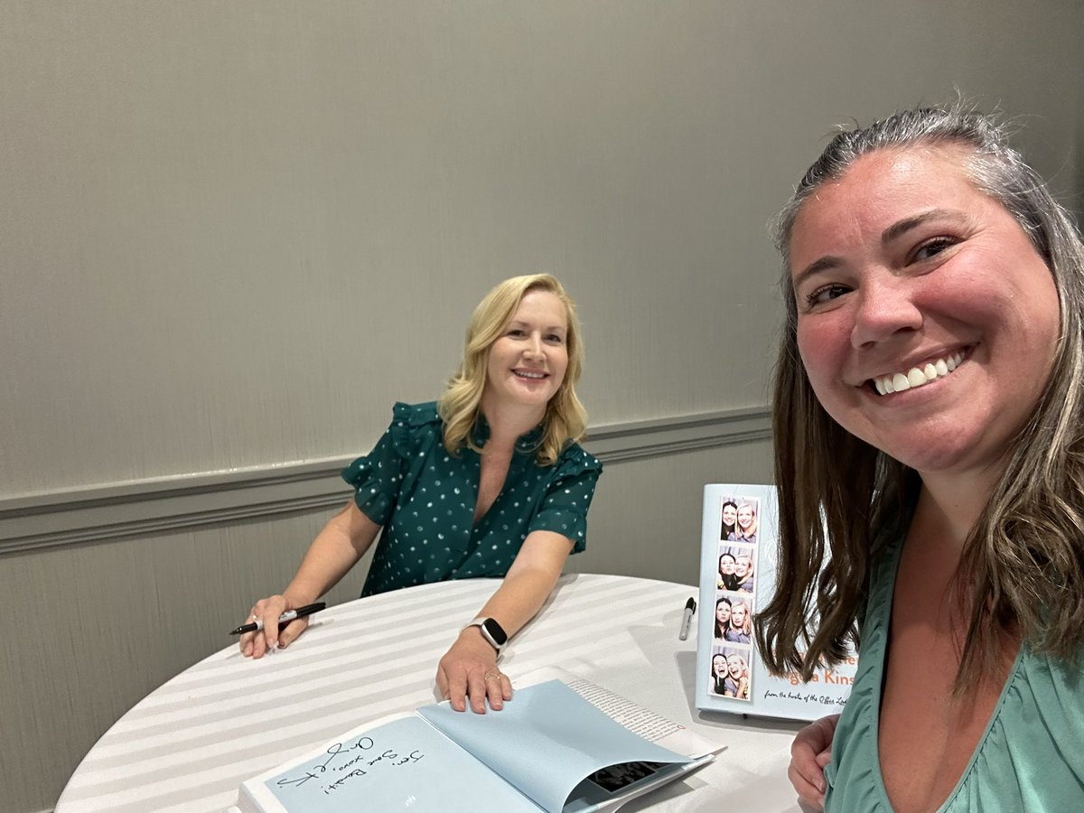 I met @AngelaKinsey today and the only thing I could think of to say was “I mean this in the least creepy way, but my husband and I watch you in bed every night.” #SHRMTalent #TheOffice
