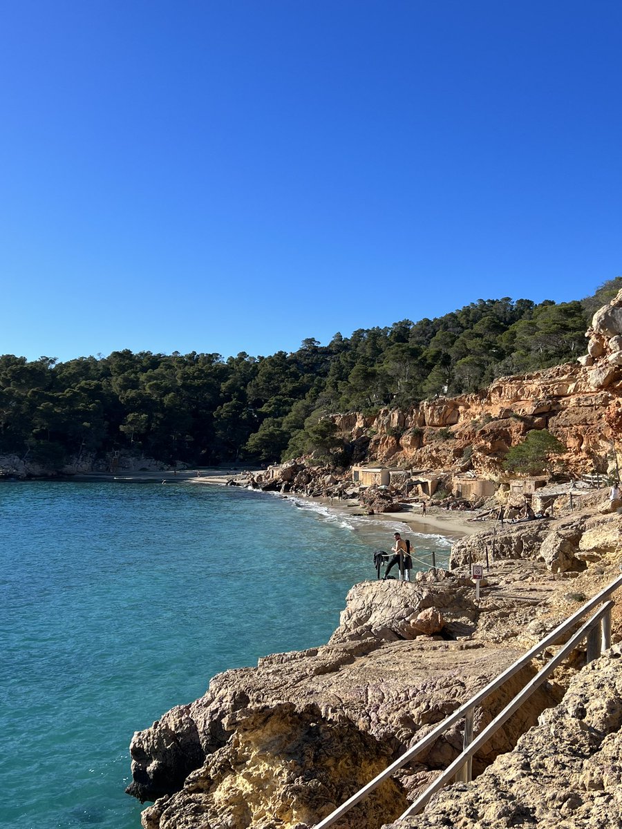 alejandrofe1996's tweet photo. Sin duda Ibiza es de mi isla favorita https://t.co/bM5wiR6ynr