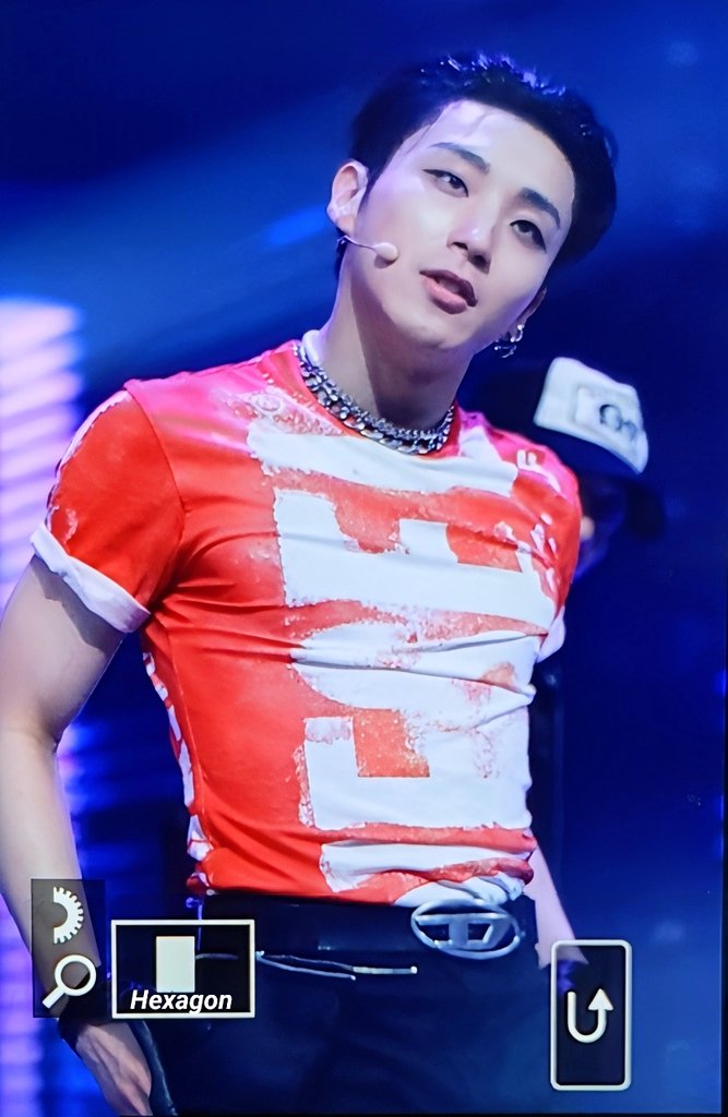 hexagon_mju's tweet photo. 230419 

🔥👍

#문종업 #moonjongup #팀24시 https://t.co/aqZ4qy8SqU