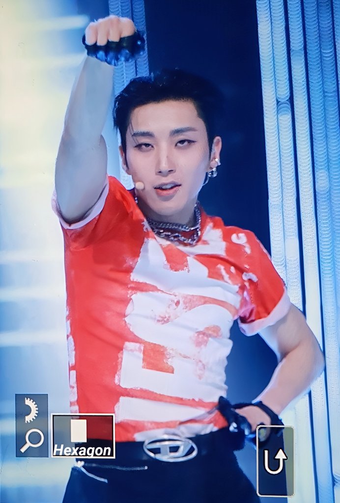 hexagon_mju's tweet photo. 230419 

🔥👍

#문종업 #moonjongup #팀24시 https://t.co/aqZ4qy8SqU