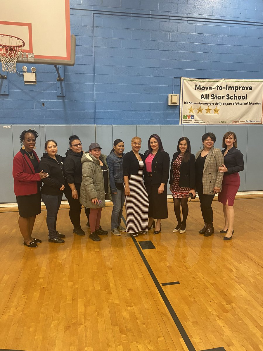 BPGibson2025's tweet photo. Love visiting our schools in the Bronx. Thanks to the leadership of #CSD10, our parents and leaders of the Luisa Fuentes Science &amp; Discovery School for the warm welcome to learn about the long history of this elementary school and it’s impact on our families in #Kingsbridge. https://t.co/fMQXazRXE5
