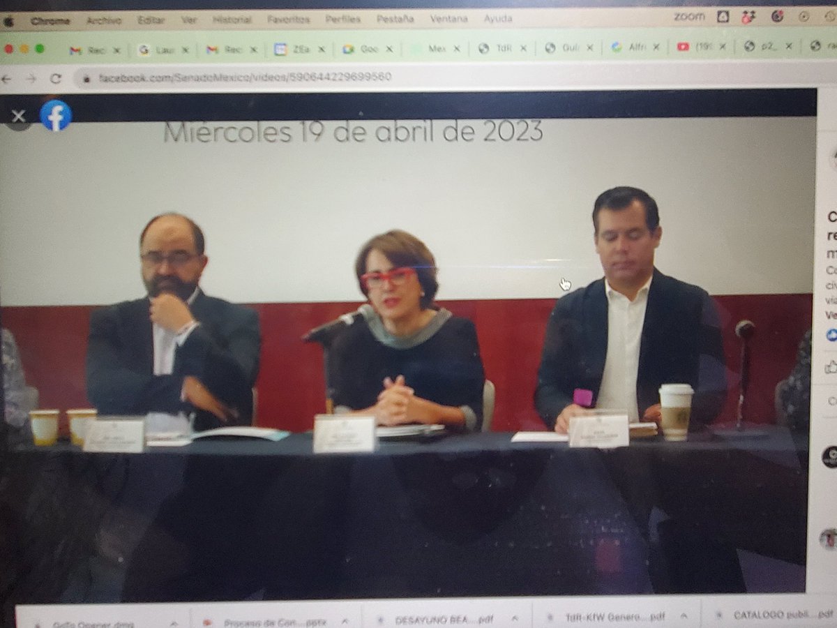 AdrianaZentenoR's tweet photo. Siguiendo el Conversatorio sobre seguro de responsabilidad obligatorio y su contribución a la seguridad Vial.

Dato aterrador q retoma
@EmilioAlvarezI: 65% de los responsables de un incidente fatal de tránsito se dan a la fuga! Y que no sean obligatorios los seguros, es infame! https://t.co/09MVLR1wer