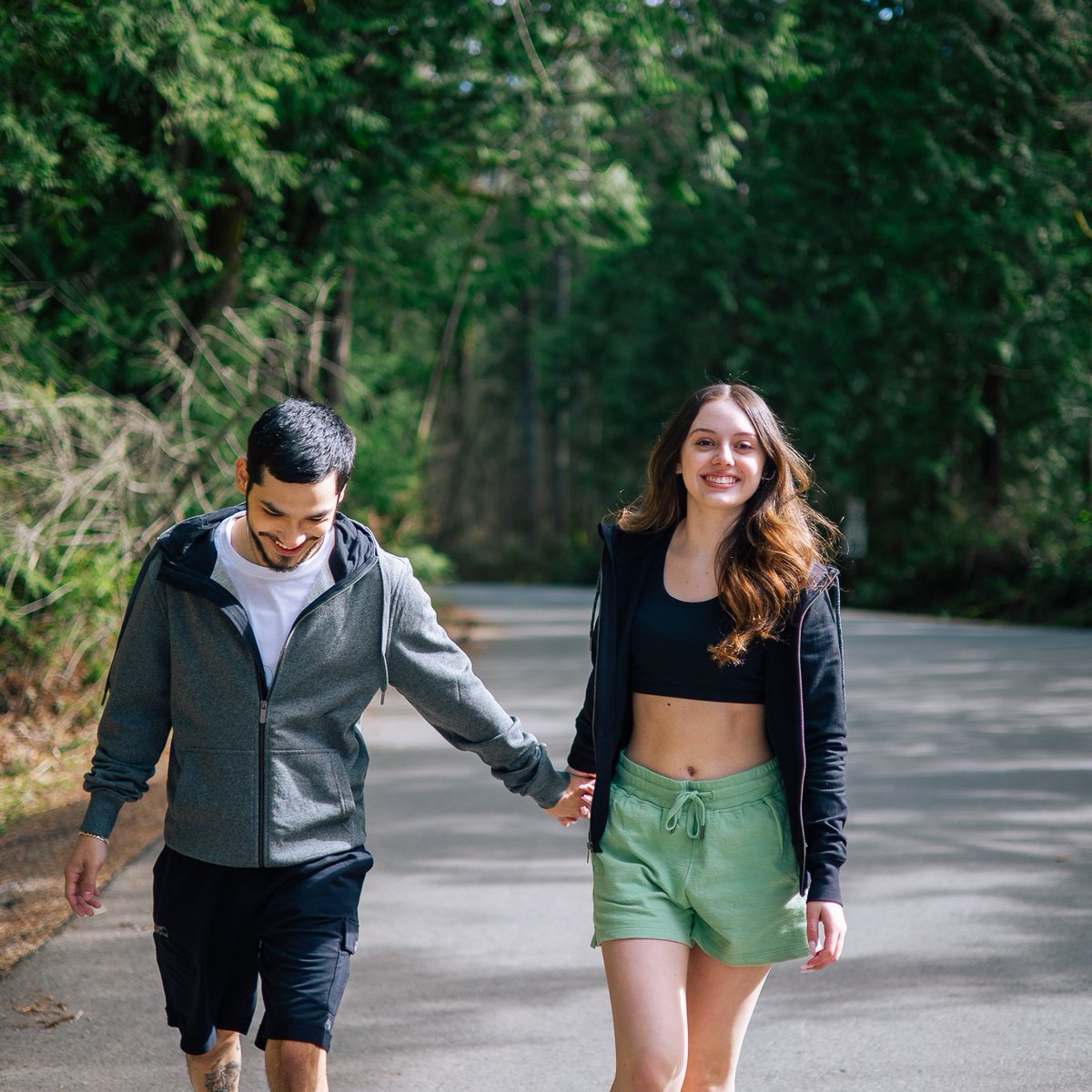 AblyApparel's tweet image. We're so grateful for the simple things in life: sunny skies, fresh air, and the beauty of Mother Nature. It's even better when we get to enjoy it with our favorite people by our side. Let's cherish every moment spent outside!

#AblyApparel | #WhateverProof