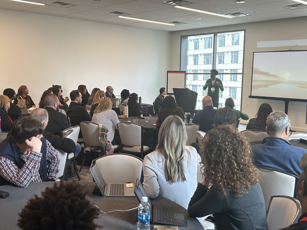 earthforwardgrp's tweet photo. So grateful for the opportunity to speak with a fantastic group of building performance and sustainability professionals on workforce development partnerships and programs. @EarthWaysCenter @_BPI_ &amp; Urban Efficiency Group at @JoinBPA National Home Performance Conference. #NHPC23 https://t.co/nRzQqS5gnk
