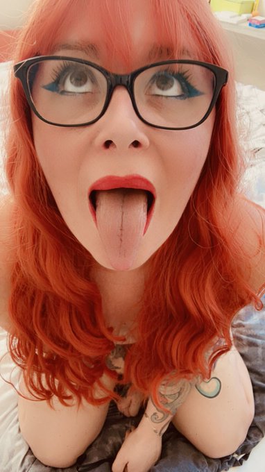 Je crois que je suis amoureuse de cette couleur. RT si tu aimes aussi  Commente pour me dire ce que tu<a href="/tag/sexy"class="tags"><span>#sexy</span></a><a href="/tag/nude"class="tags"><span>#nude</span></a><a href="/tag/sexe"class="tags"><span>#sexe</span></a><a href="/tag/porngirl"class="tags"><span>#porngirl</span></a><a href="/tag/mym"class="tags"><span>#mym</span></a><a href="/tag/rousse"class="tags"><span>#rousse</span></a><a href="/tag/mymgirl"class="tags"><span>#mymgirl</span></a>