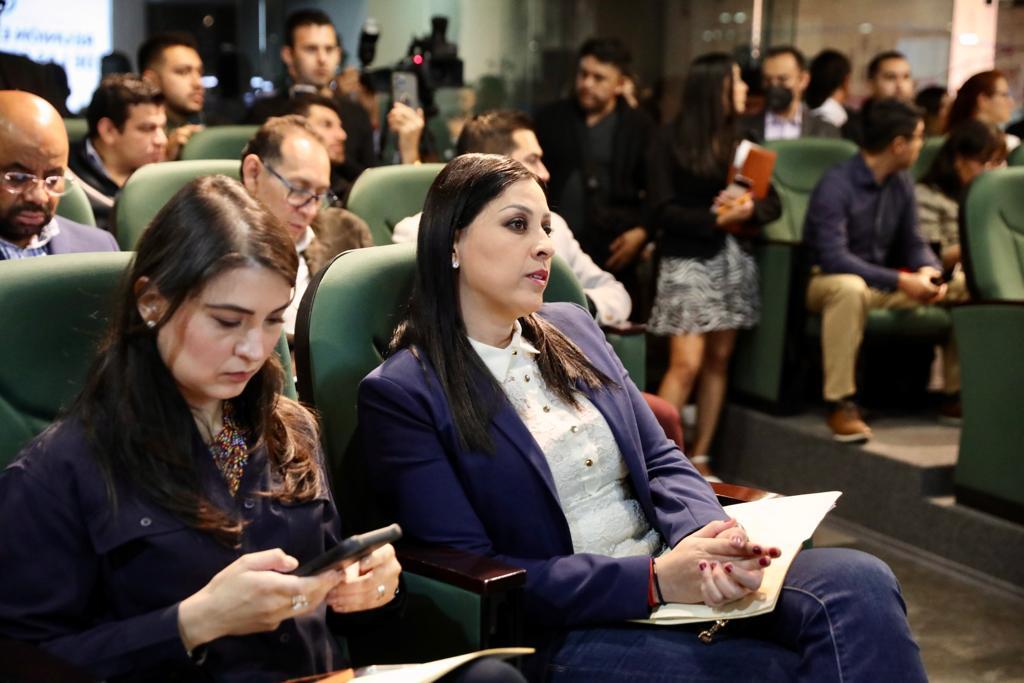 GPPRIDiputados's tweet image. En reunión extraordinaria de las Comisiones Unidas de Justicia, Salud y Diversidad, aprobamos reformar el código penal federal y la general de salud para prohibir las terapias de conversión o #ECOSIG, que representan una grave amenaza a la salud y a los derechos humanos de las…