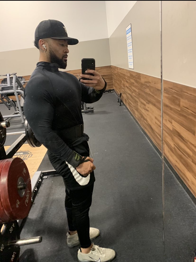 DavidHBK_'s tweet photo. This transformation journey been crazy but we workin 🦍 https://t.co/t4Dfa1ycuy