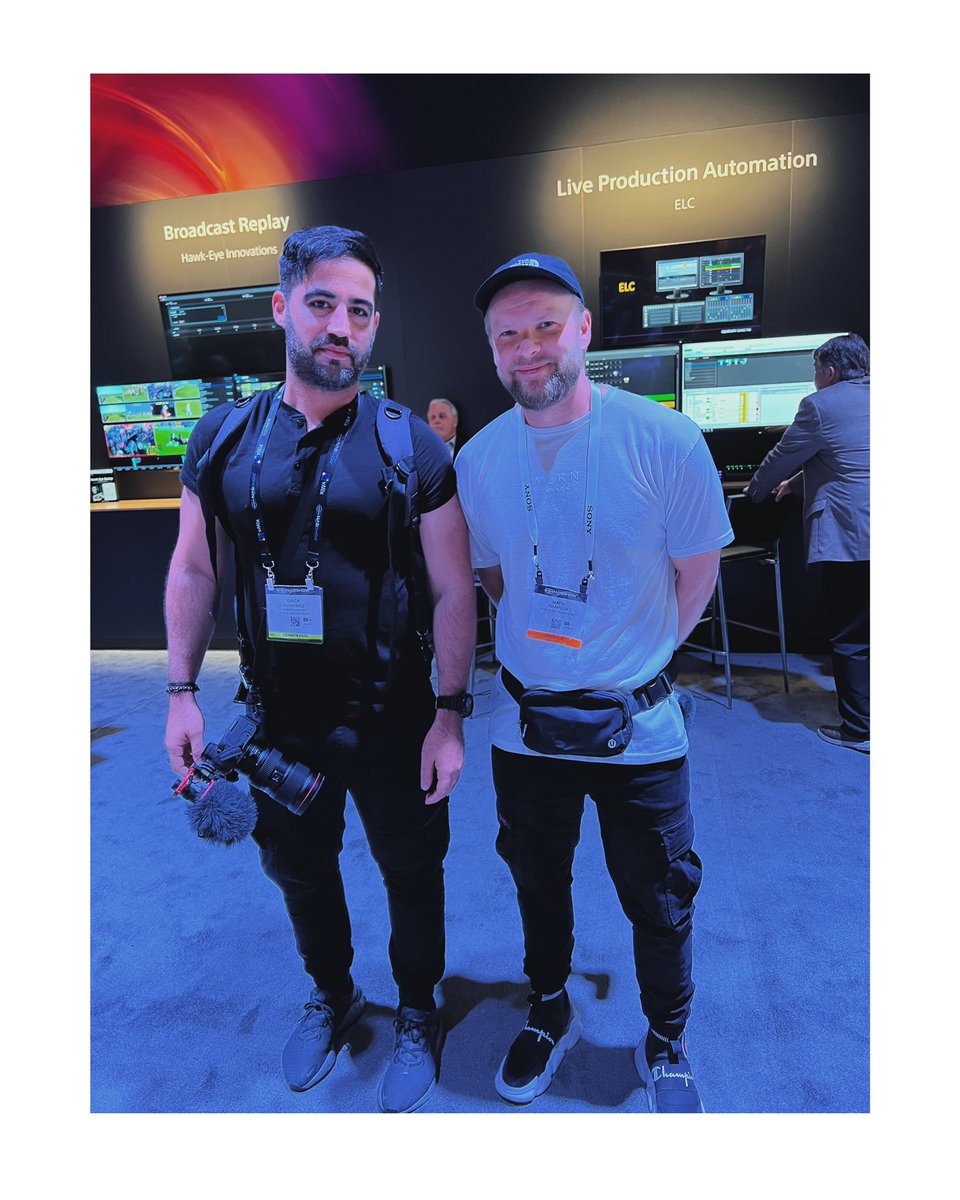 ErickWayne_VLOG's tweet photo. Raws del #nab2023 en las Vegas, unos días épicos que son un sueño hecho realidad.
#LasVegas #NAB2023 https://t.co/OpGicEa0CT