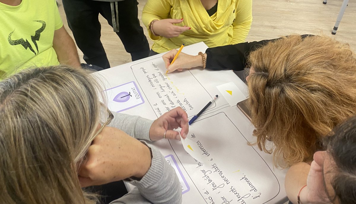 paucanut's tweet image. Tercer trimestre i a tope de feina…però continuem trobant moments per repensar els projectes que fem a l’escola. #utrillomola #somfaig