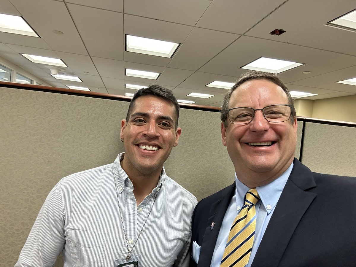 Great meeting w/ @SenSanders Staff discussing Impact Aid and @HELPCmteDems efforts to improve funding for all impacted students—thanks to Manuel and @NAFISschools #impactaid