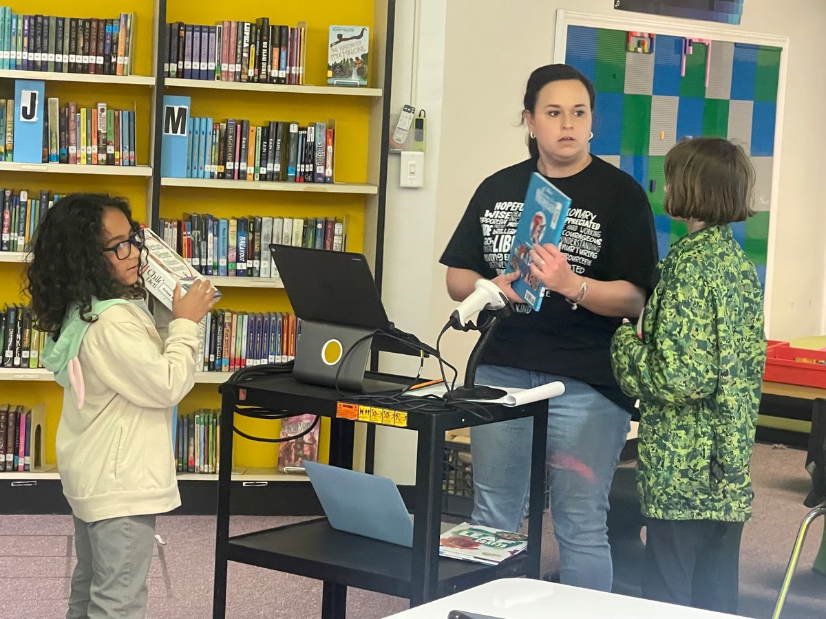 <a href="/RogerBellNTA/">Roger Bell New Tech Academy</a> Media Coordinator rocks! Reading, engaging &amp; relating! Oh yeah, books, books &amp; more books! The excitement to check out the new dictionary was refreshing! 
#LibraryTimeRocks 
<a href="/CravenCoSchools/">Craven Co Schools</a>