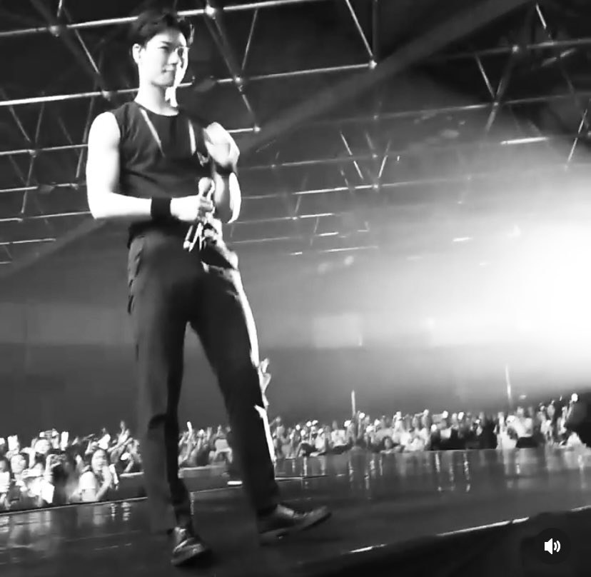 มันเกิดขึ้นแบบกะทันหันจริงๆแหละ แต่ไม่เป็นไรนะ เราเชื่อว่านายจะได้เที่ยวเล่นได้อย่างที่ต้องการ วันหนึ่งเราได้เจอกัน ได้มีความทรงจำร่วมกัน เราดีใจที่ได้เป็นแฟนคลับและได้ซัพพอร์ตคนที่เก่งมากๆ ขอบคุณมากๆนะ เข้าใจประโยคนั้นเลยอะ ที่บอกว่าเขาไม่ได้ไปไหน แค่ย้ายไปอยู่ในความทรงจำ RIP.